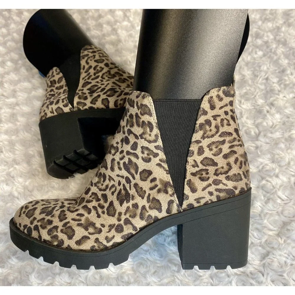 Xappeal Size 9 Laura Chunky Heeled Booties Cheetah Print Gold Fleck - Picture 1 of 10